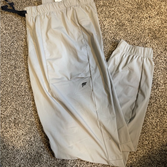 Fabletics The One Jogger. Large Used in good condition. - Picture 2 of 5
